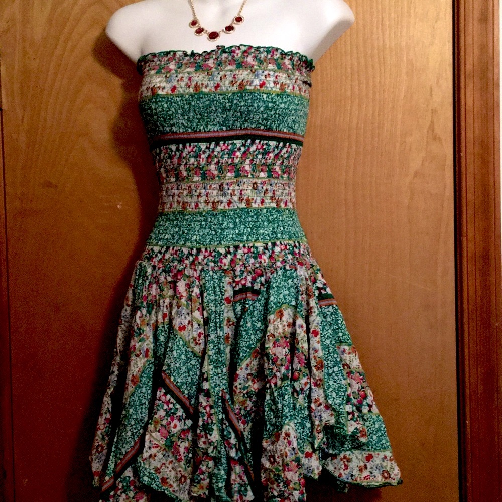 Adorable smocked dress by Ocean Drive NWOT